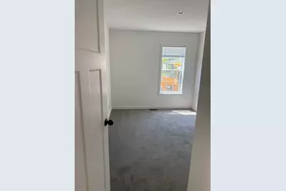 13 Parkwood Dr, West Springfield, MA 01089 - Photo 16