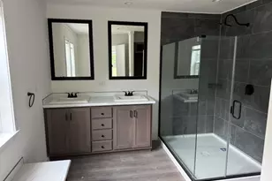 13 Parkwood Dr, West Springfield, MA 01089 - Photo 10