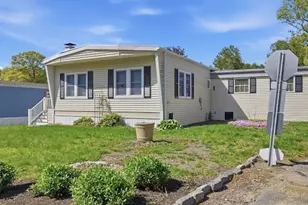 3 Holly Rd, Taunton, MA 02780 - Photo 2