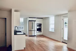 14 Lynde St, Salem, MA 01970 - Photo 12