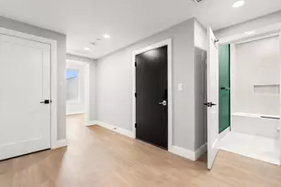 277 Border St, Boston, MA 02128 - Photo 26