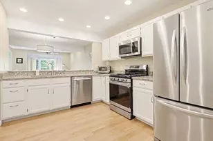 6 Rosewood Ln, Hopkinton, MA 01748 - Photo 4