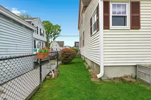 69 Greenfield St, Lawrence, MA 01843 - Photo 38