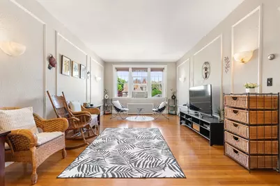 99 Perry St #6, Brookline, MA 02445 - Photo 4