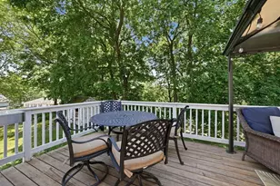 15 Primrose St, Worcester, MA 01604 - Photo 32