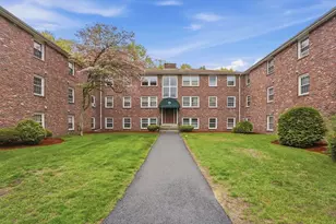 180 Tyngsboro Rd, Chelmsford, MA 01863 - Photo 2