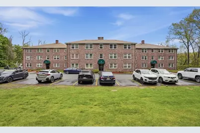 180 Tyngsboro Road #44E, Chelmsford, MA 01863 - Photo 4