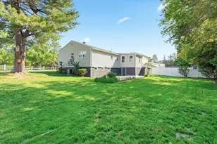 60 Pond Ln, Randolph, MA 02368 - Photo 8
