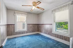 17 Wedge St, Lowell, MA 01851 - Photo 24