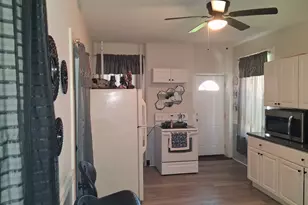 179-183 Walnut St, Holyoke, MA 01040 - Photo 6