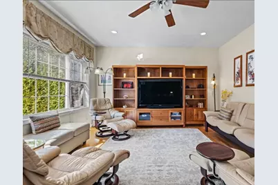 1677 Plymouth St, Bridgewater, MA 02324 - Photo 10