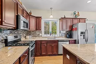 1677 Plymouth St, Bridgewater, MA 02324 - Photo 4