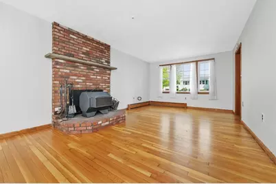 64 Hillcrest Road, Waltham, MA 02451 - Photo 6