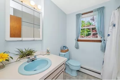 64 Hillcrest Road, Waltham, MA 02451 - Photo 24