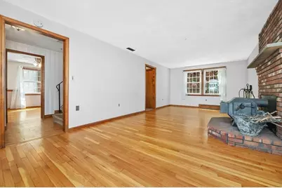 64 Hillcrest Road, Waltham, MA 02451 - Photo 4