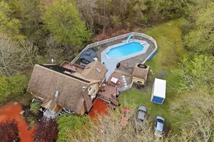 35 Chestnut Dr, Brockton, MA 02301 - Photo 36