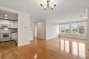 73 Chelsea St, Boston, MA 02129 - Photo 14