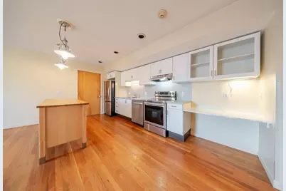 351 Pleasant St #9, Northampton, MA 01060 - Photo 8