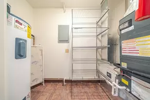351 Pleasant St, Northampton, MA 01060 - Photo 28
