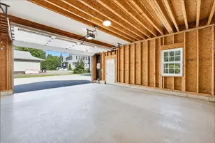 543 Amostown Rd, West Springfield, MA 01089 - Photo 32