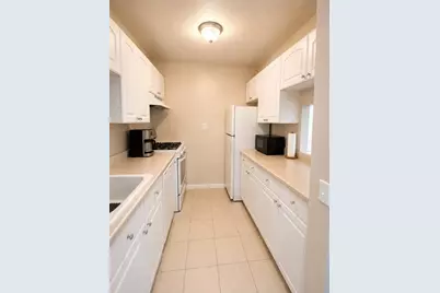 31 Symonds St #20, Salem, MA 01970 - Photo 4