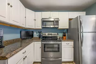 131 Elm St, Millbury, MA 01527 - Photo 38