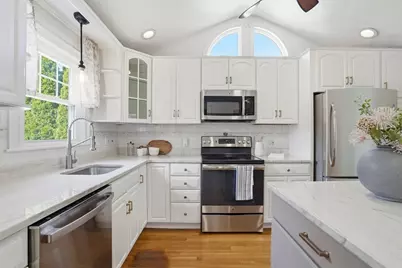 7 Paon Circle, Wakefield, MA 01880 - Photo 4