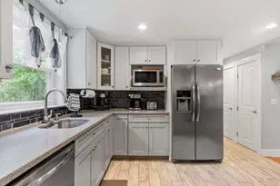 51 Bennett Rd, Fitchburg, MA 01420 - Photo 6