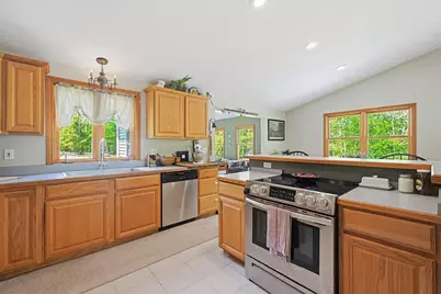 284 Howe St, East Brookfield, MA 01515 - Photo 18