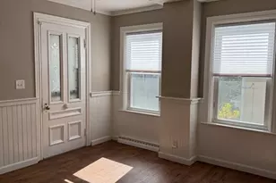 34 Lincoln St, Millville, MA 01529 - Photo 8