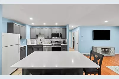 80 N Warren St #32, Woburn, MA 01801 - Photo 4