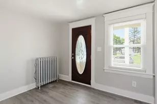 25 High St, Agawam, MA 01001 - Photo 4