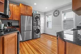 22 Buttonwood St, Boston, MA 02125 - Photo 8