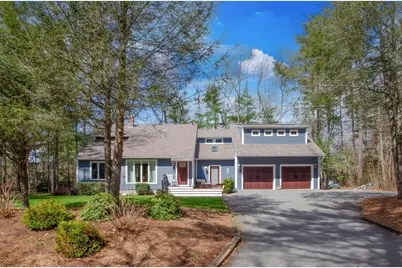 4 Pocohontas Way, Mattapoisett, MA 02739 - Photo 1