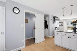 11 W Bowers St, Lowell, MA 01854 - Photo 14