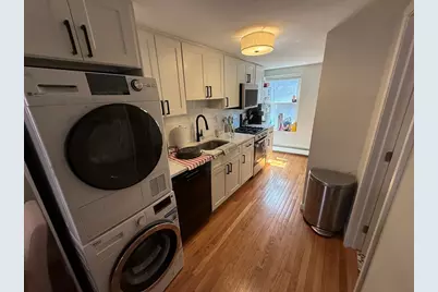 204 Endicott #3, Boston, MA 02113 - Photo 2