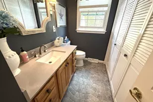 190 Wyndridge`, Pelham, NH 03076 - Photo 18