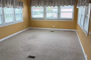 52 Liberty Dr, Attleboro, MA 02703 - Photo 8