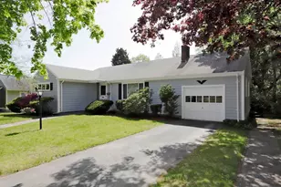 1295 Roseanne St, New Bedford, MA 02740 - Photo 2