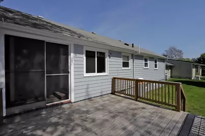 1295 Roseanne St, New Bedford, MA 02740 - Photo 8