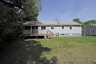 1295 Roseanne St, New Bedford, MA 02740 - Photo 4
