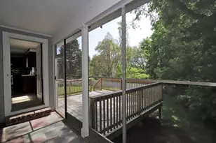 1295 Roseanne St, New Bedford, MA 02740 - Photo 10