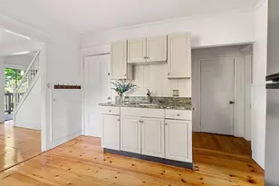 7 Winter St, Amesbury, MA 01913 - Photo 6