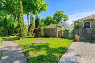7 Winter St, Amesbury, MA 01913 - Photo 12