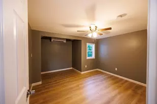8 Freeman Ave, Webster, MA 01570 - Photo 12