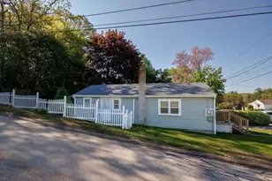 8 Freeman Ave, Webster, MA 01570 - Photo 4