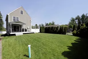 17 David St, Acushnet, MA 02743 - Photo 6