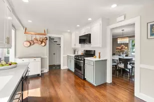 52 Beaufort Ave, Needham, MA 02492 - Photo 10