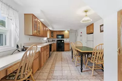 40 Glenwood Rd, Lynn, MA 01904 - Photo 6
