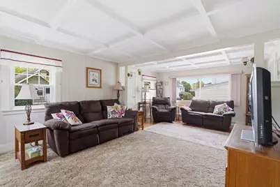 40 Glenwood Rd, Lynn, MA 01904 - Photo 4